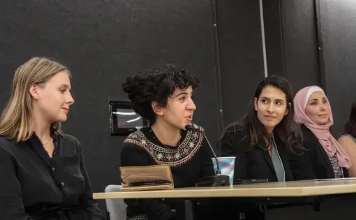 Hana Elias from Columbia University answers a question after her presentation. Image by Libby Moeller. United States, 2019.