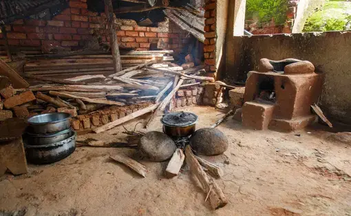 There is a silent killer claiming millions of lives around the world: cooking smoke. Image by Nathalie Bertrams. Malawi, 2017.