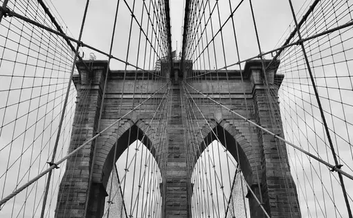 The Brooklyn Bridge. Image by Yue Yin Leong. United States, undated.