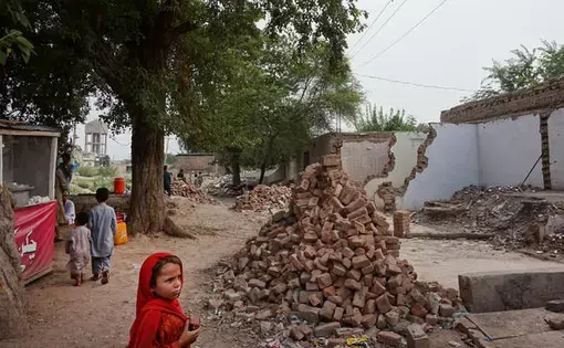 Shops were demolished near Jamrud, in Pakistan's tribal areas, under the collective punishment law. The shop owners were accused of selling narcotics, so the shops of an entire family were destroyed. Image by Umar Farooq. Pakistan, 2017. 