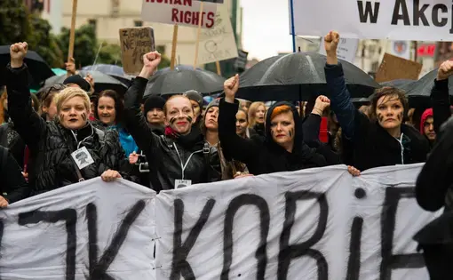 Women protest against anti-abortion laws in the Polish government. Image by Trybex / Shutterstock. Poland, 2016.