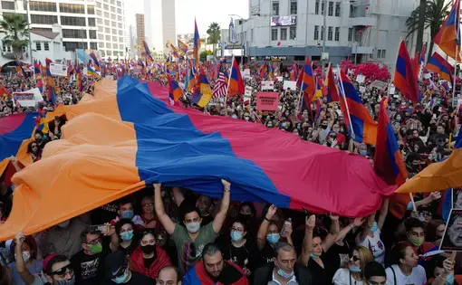 In October, the Armenian diaspora held a protest in Los Angeles against the war in the Nagorno-Karabakh. Image by Tverdokhlib / Shutterstock. United States, 2020.