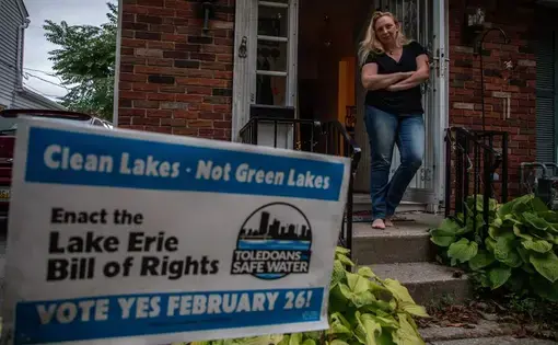Markie Miller at her home in Toledo, Ohio on Sept. 24, 2019. The activist for Toledoans for Safe Water, has lived near Lake Erie her entire life. Image by Zbigniew Bzdak / Chicago Tribune. United States, 2019. Markie Miller at her home in Toledo, Ohio on Sept. 24, 2019. The activist for Toledoans for Safe Water, has lived near Lake Erie her entire life. Image by Zbigniew Bzdak / Chicago Tribune. United States, 2019.