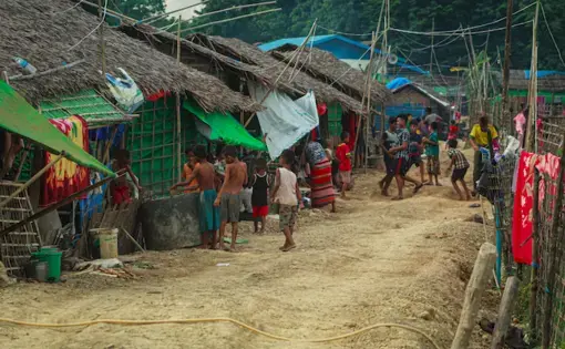 A displaced persons camp in Rakhine State's Mrauk-U township. Voting has been cancelled across the entire township. Image courtesy of Emily Fishbein. Myanmar, 2020.