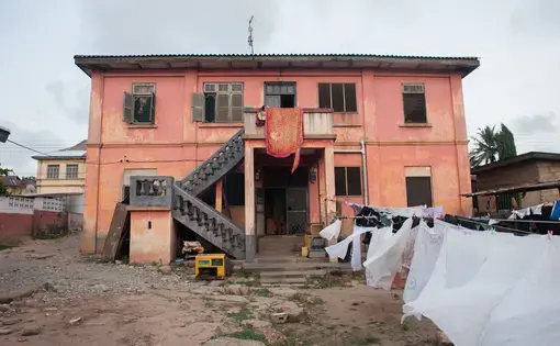 The back garden of the house that allegedly contained a fake US embassy in Accra. Image by Yepoka Yeebo. Ghana, 2017.