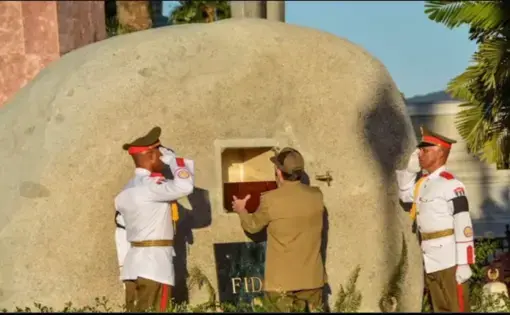 Still image from video. Image by Nick Schifrin and Zach Fannin. Cuba, 2016.