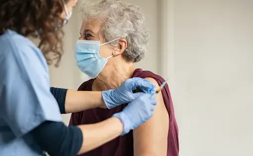 Whether—and how—companies&nbsp;should offer the now proven vaccine to trial&nbsp;volunteers who received a placebo is a complex issue. Image by&nbsp;Rido / Shutterstock. Undated.