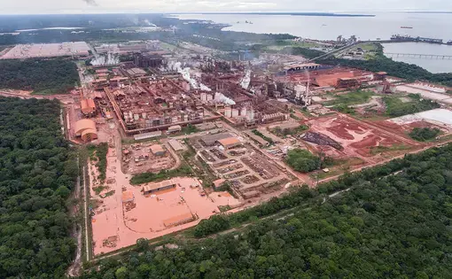 An aerial view of damage caused by a tailings dam leak at Norse Hydro's industrial complex in Barcarena in the Brazilian Amazon in 2018. The leak, caused by heavy rains, engulfed nearby communities in a flash flood that contaminated the Murucupí River. Image by Cícero Pedrosa Neto. Brazil, 2018.