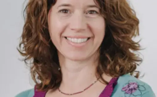 Sara Shipley Hiles headshot