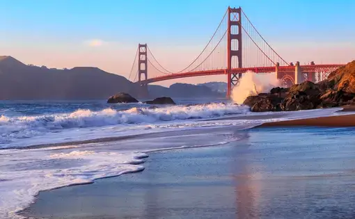Golden Gate Bridge view. By Shutterstock/ SvetlanaSF