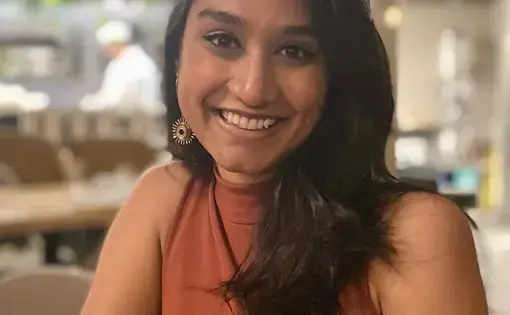 Esha Mehta headshot