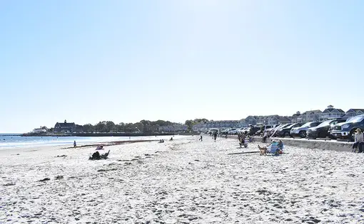 Rising waters are stealing beach away from Narragansett residents and tourists. Image by Grace Kelly. United States