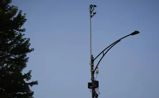 Light pole