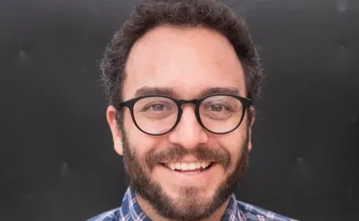 headshot