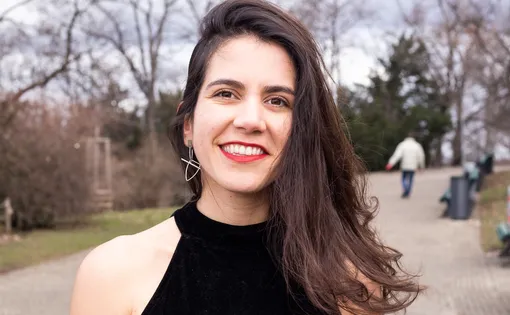 headshot of Fernanda Buffa