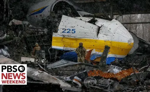 A destroyed plane in Kyiev