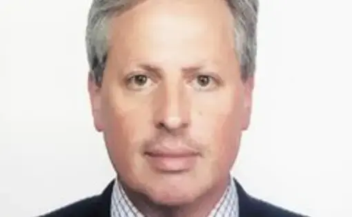 headshot