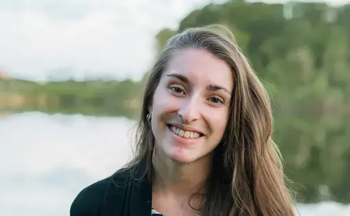 Ellen Bausback Headshot