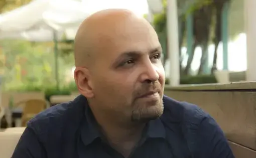 Mahmoud Hassino Headshot