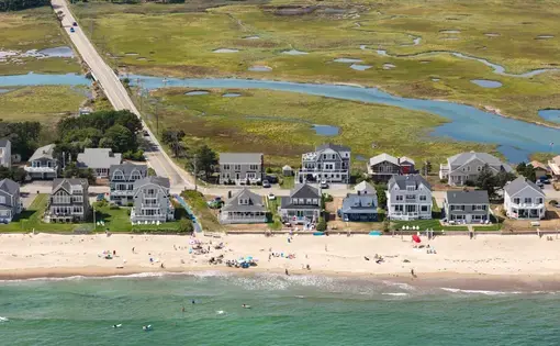 Houses on the coast in Maine