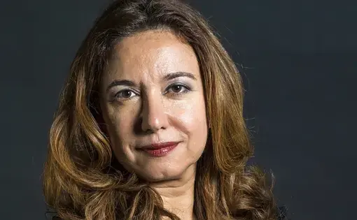 Cláudia Collucci Headshot