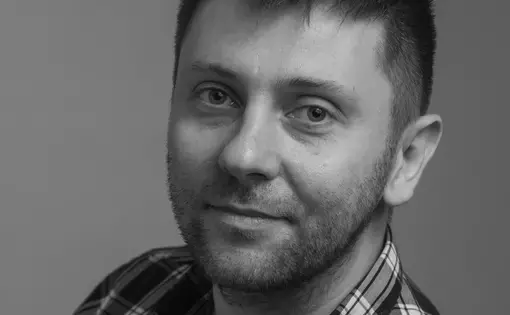 Jan Bluz headshot