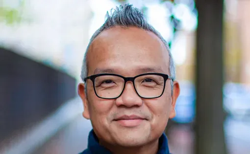 Duy Linh Tu headshot