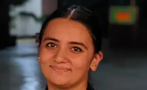 headshot of Maseera Khan