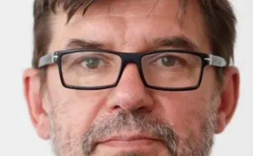 Karel Janicek headshot