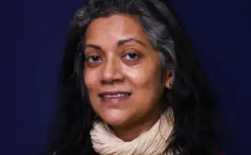 Dina Siddiqi headshot