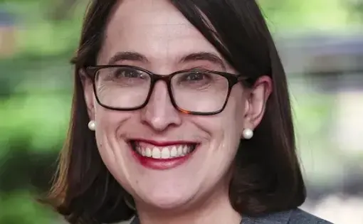 Molly Reynolds headshot