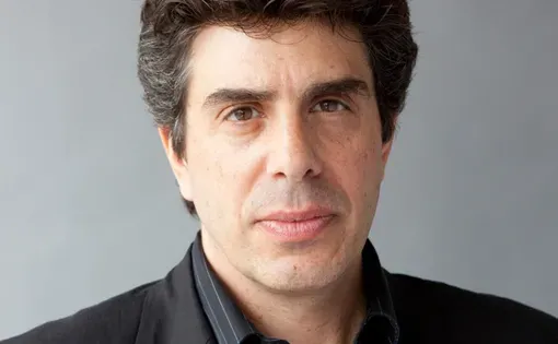 Sebastian Rotella headshot