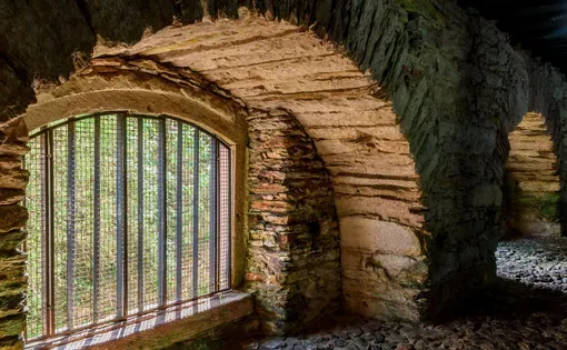 Bars and Windows