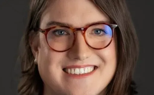 Alyson Clary headshot