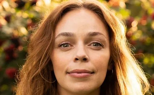 Hilary Beaumont‬‭