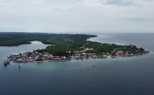 Settlements in Tuapejat, Sipora Island, Mentawai Islands Regency, September 8, 2024. Tempo/ Fachri Hamzah.