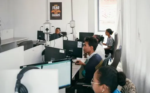 Founded in 2015, TelesourcIA is one of the oldest annotation companies in Antananarivo. The company can employ up to 300 people.