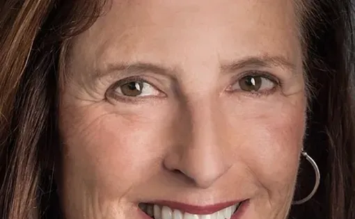 Leslie Roberts