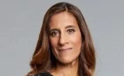 headshot of Rozina Breen