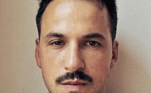 Ben Taub headshot