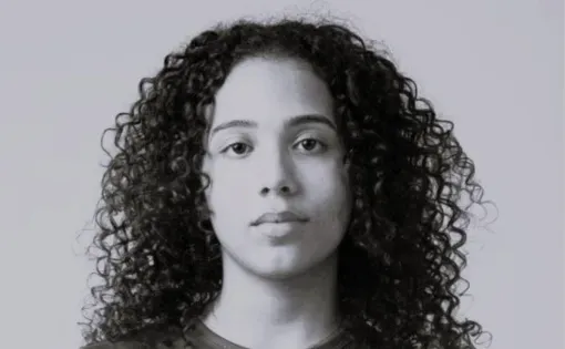 Isabella Mota headshot