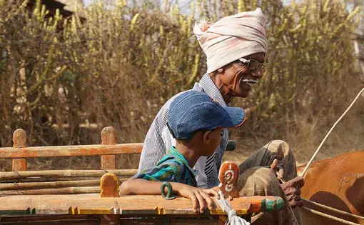 Swades Foundation works in rural Maharastra and aspires to elevate the lives of 1 million in Indians in 5 years, enabling them to become self-sufficient with access to quality education and healthcare services.  Image by Esha Chhabra. India.