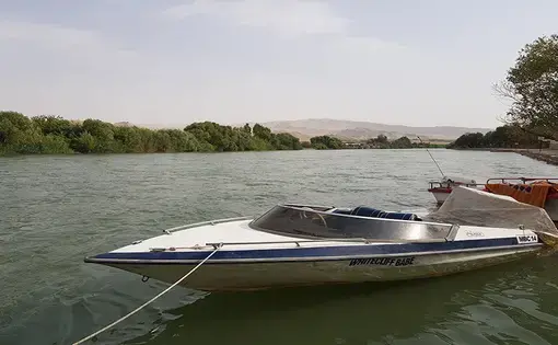 Conservation efforts are under way to preserve the region's tributaries and drinking water. Image by Kenneth Rosen. Iraq, 2017.