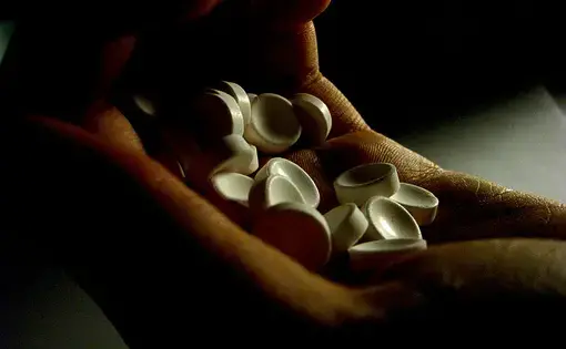 Media file: 800px-Pills.JPG