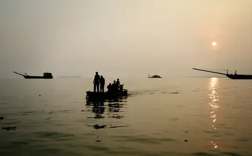 Sandships on Dongting Lake, Hunan Province. The ships are used to transport sand dredged from the bottom of the lake. (Sean Gallagher, 2010)