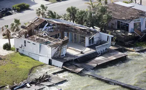 In Key Allegro, a coastal town where Harvey made landfall, the devastation was made worse by the fact that, prior to February, 2016, the lack of a designated flood zone allowed for homes to be constructed as close to the water as owners desired. Alex MacLean. United States, 2017.