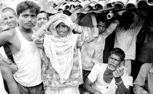 Media file: india beggars.JPG