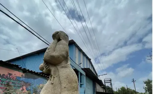 Bhopal's mother and child statue. Image: Pranab Chatterjee