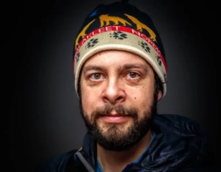 Loren Holmes - Vimarsana News