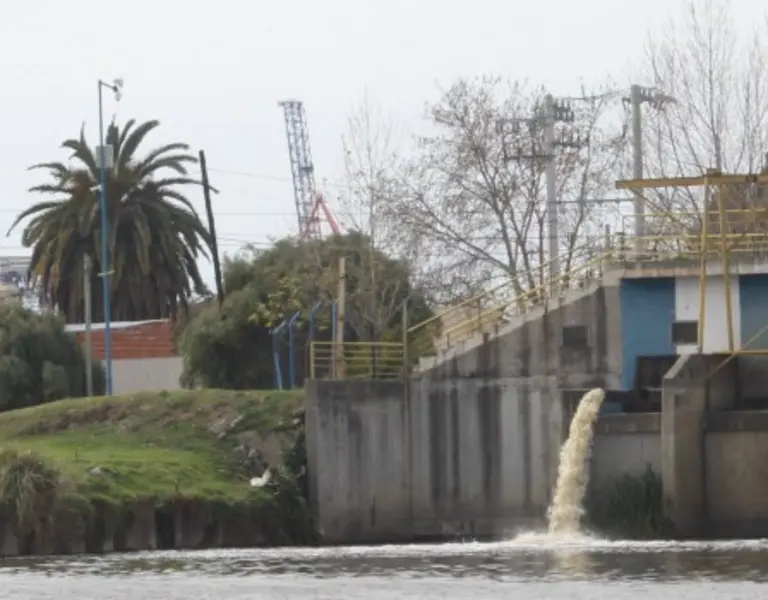 NextImg:The Polluted River of Buenos Aires
